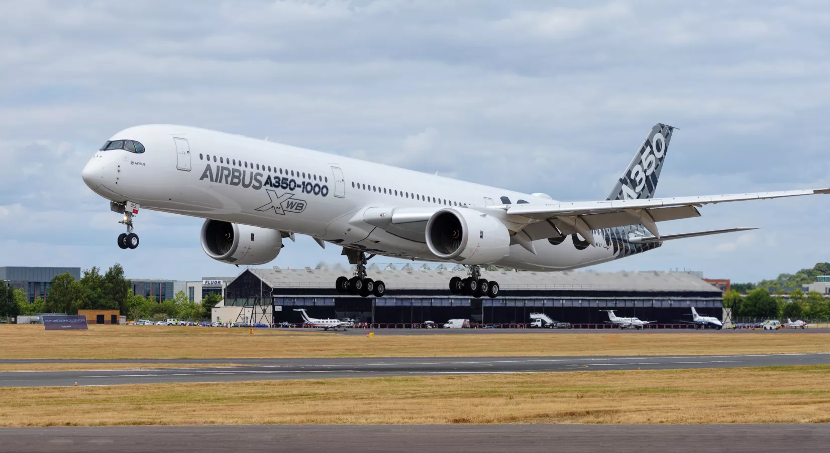 Media Name: 5710fi2h-airbus-a350.jpg