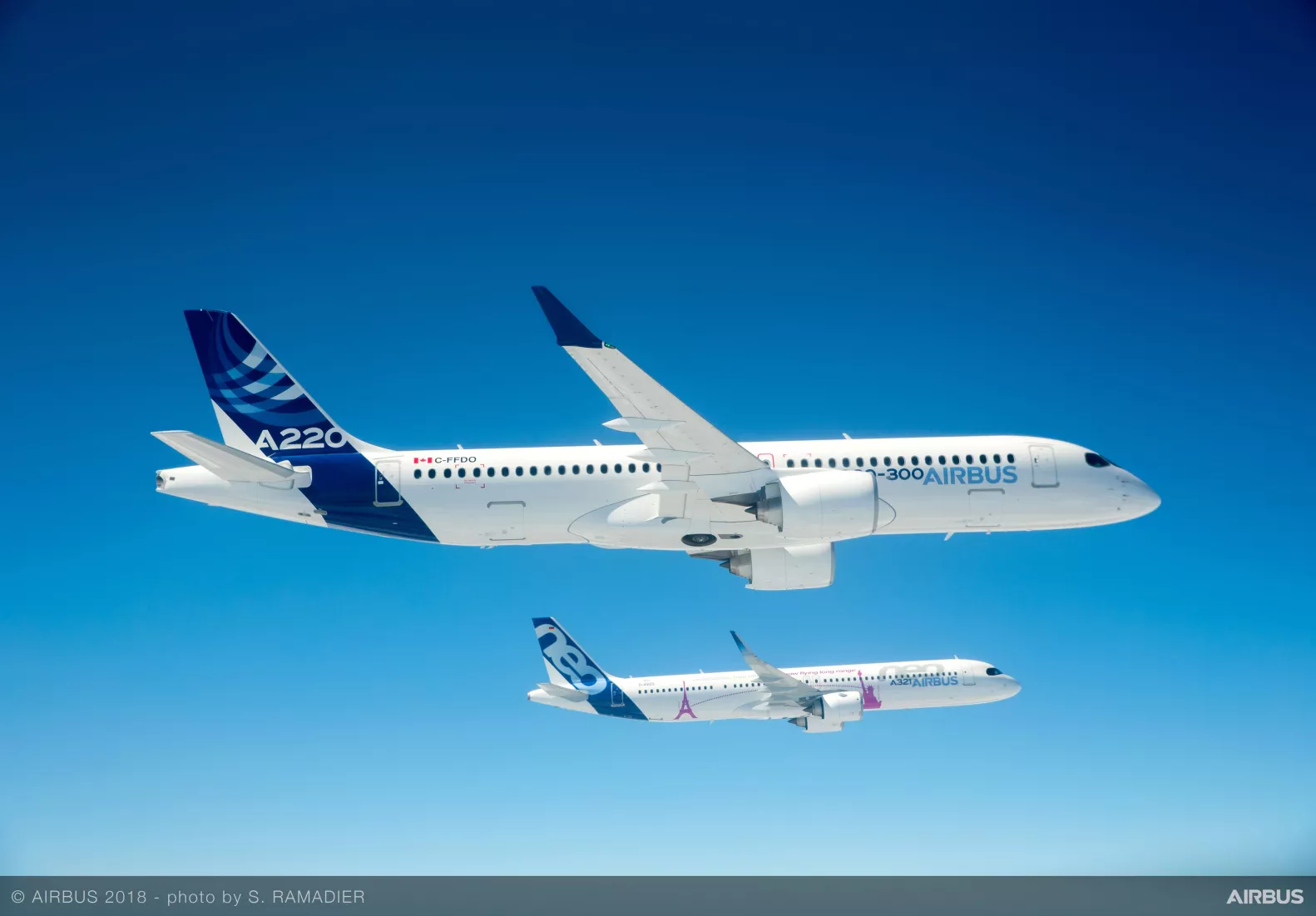Media Name: a220-300-and-a321lr-in-flight-007.jpg