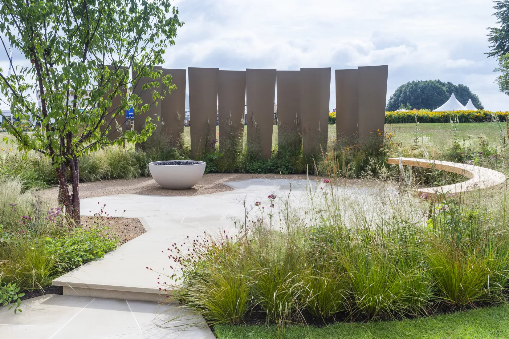 Media Name: barnshawsdma127_rhs_tatton_jw_lees_pic1_pr5098_33507.jpg