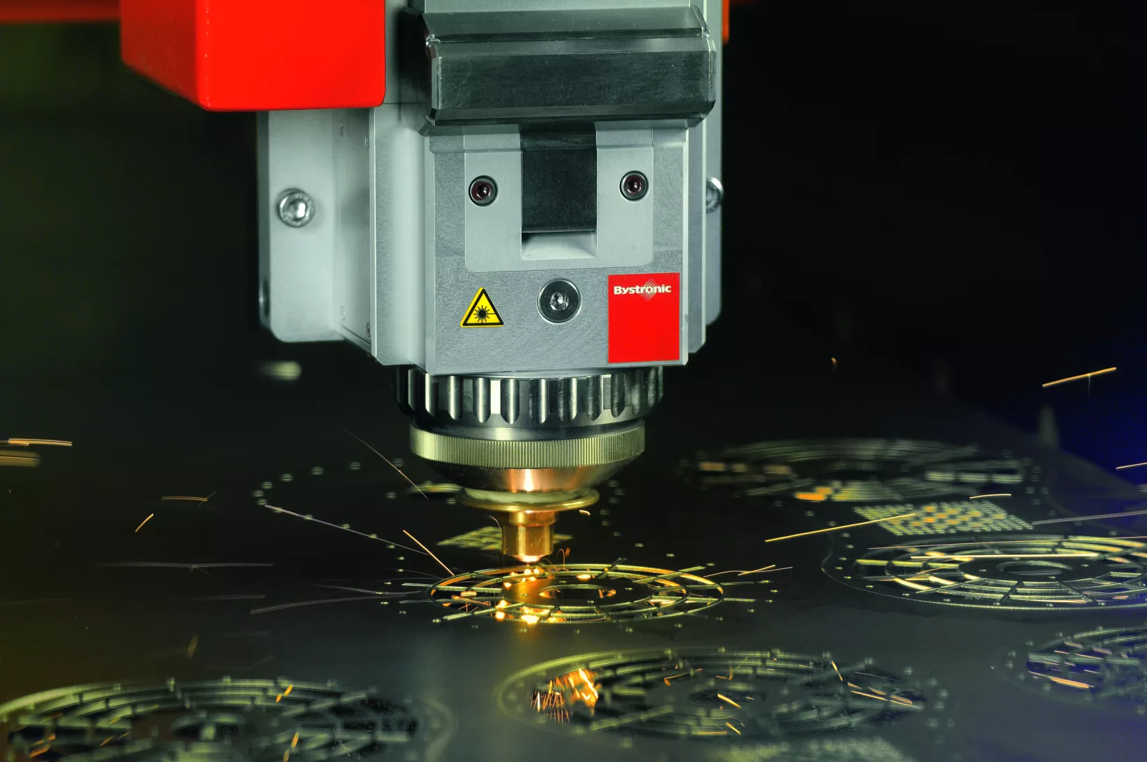 Media Name: barnshawsdma166_laser_cutting_pic1_pr5734_49799.jpg