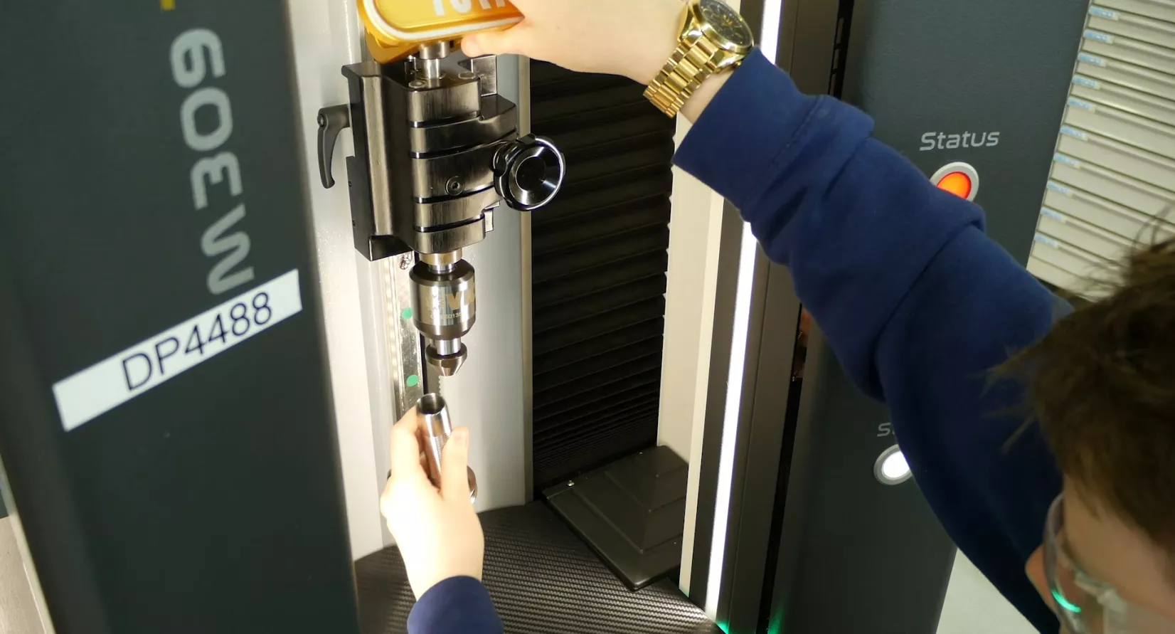 Media Name: dp_vici_operator_1.jpg