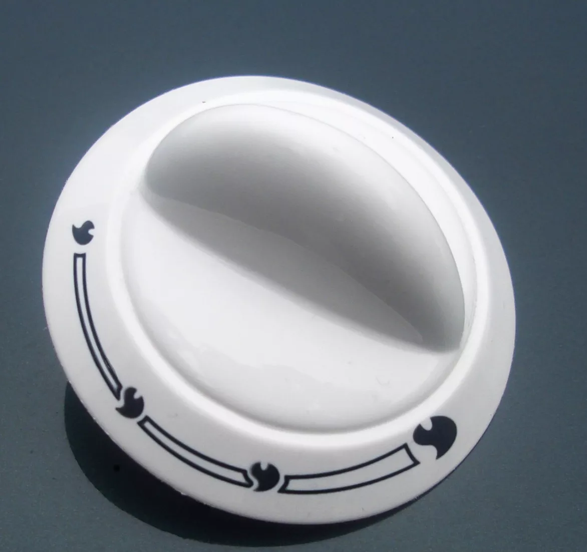 Media Name: es_1_-_laser_marked_control_knob.jpg