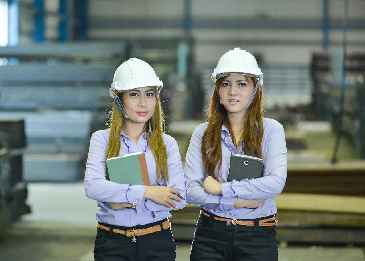 Media Name: femaleengineer.jpg