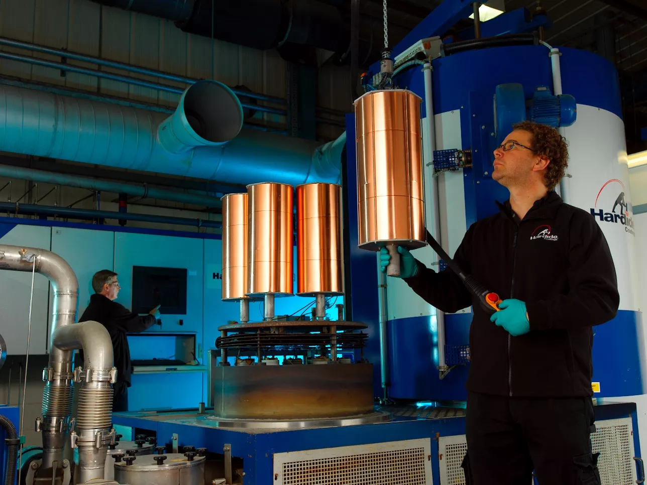 Media Name: loading_hardide_coating_reactor.jpg