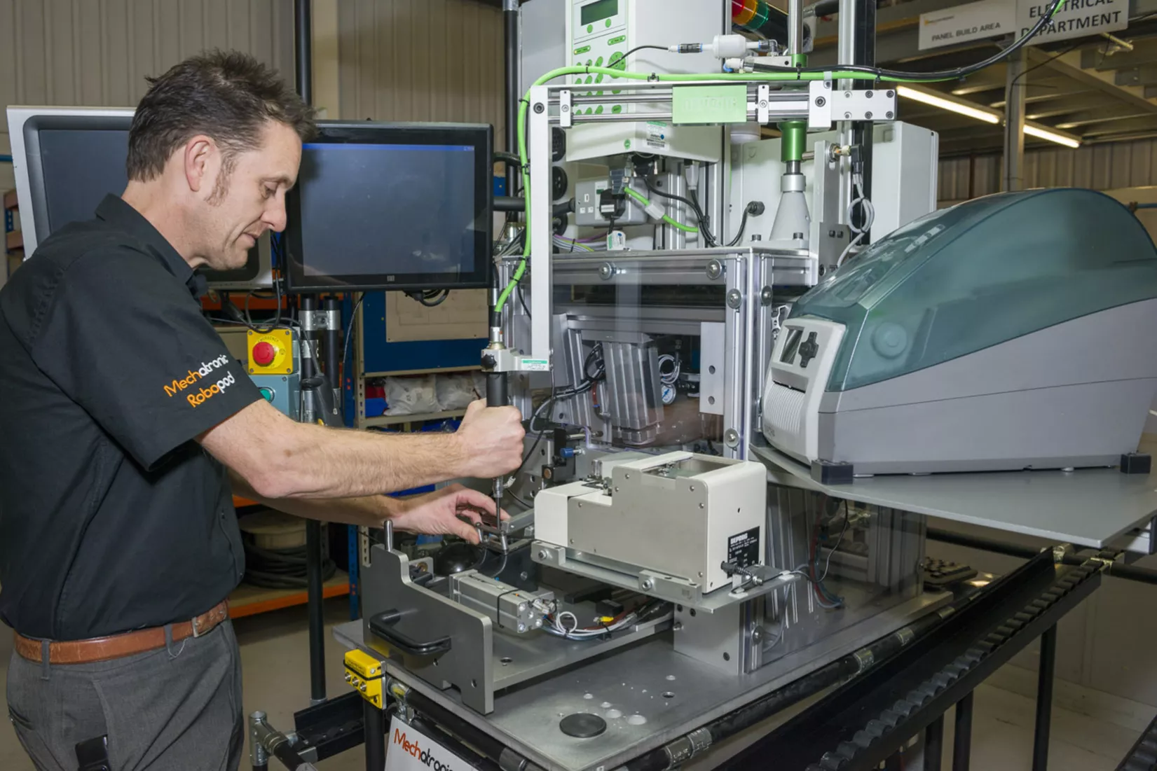 Media Name: mechatronic_action.jpg