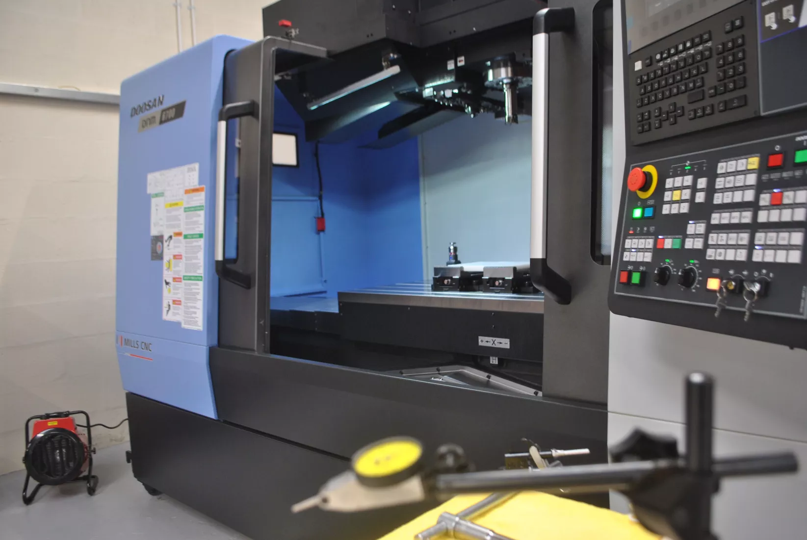 Media Name: mills_cutting_blue_1.jpg