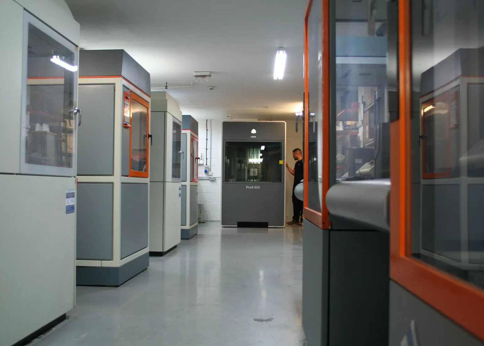Media Name: offical_sla_room_with_prox800_machine_at_arrk_gtc_prototyping_centre_-_july_2017.jpg