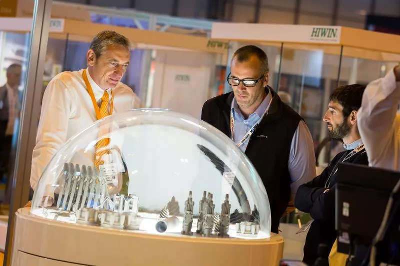 Media Name: subcon_day2_006.jpg