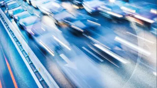 autonomous vehicle (AV) market