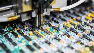 Media Name: offshore_electronics_3.jpg