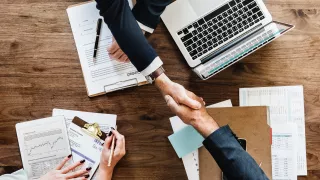 Media Name: agreement-business-businessman-872957.jpg